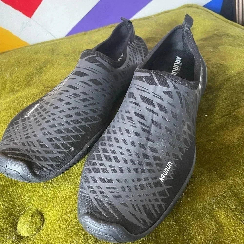AQURUN Unisex Black Water Shoes Size 10 Women 270mm EUC 015‎